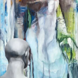 Ein Kleid betrachtend